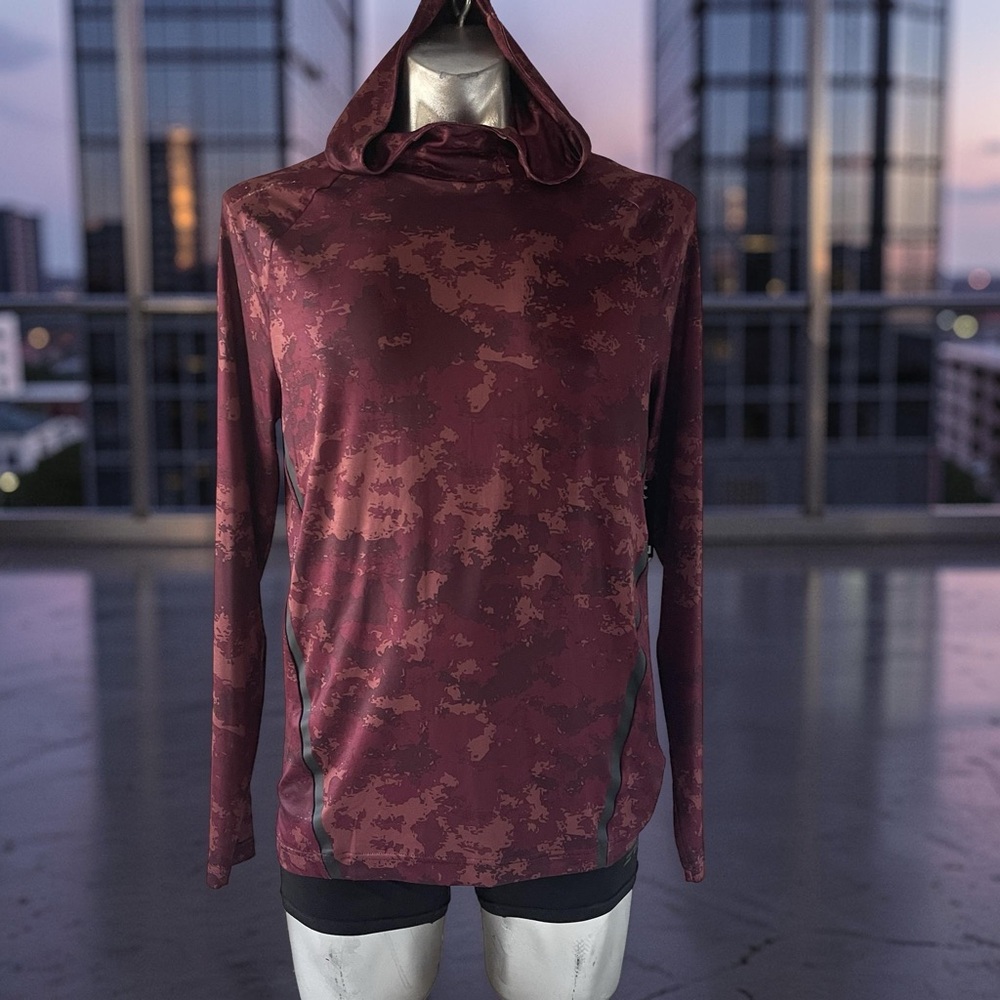 Xersion Maroon Training Hoodie NWT in size M